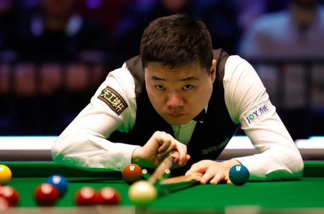 而专注于自 而专注于自