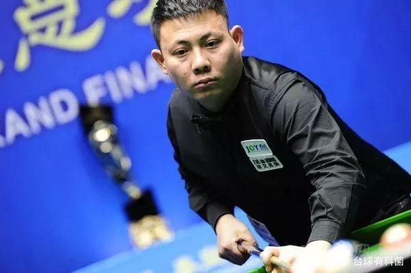 现座无虚席 现座无虚席